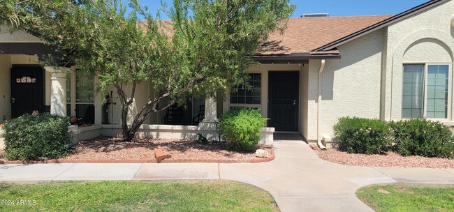 Primary Photo - 8140 N 107th Ave