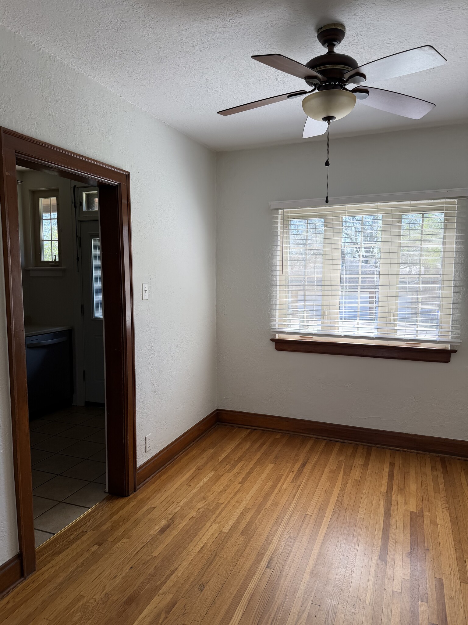 Building Photo - 81 W Weber Rd