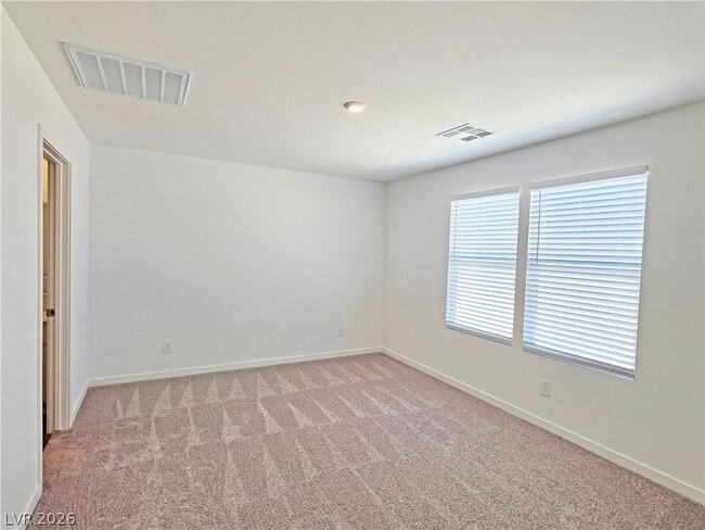 Building Photo - 663 Huyana Wind Dr
