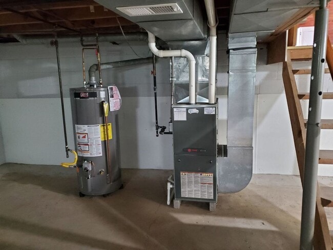 Building Photo - 2 Bedroom Single Family One Level Home