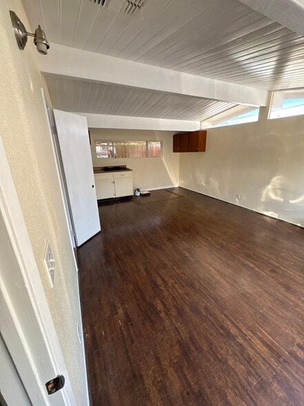 Main Living Area - 10014 Lemona Ave