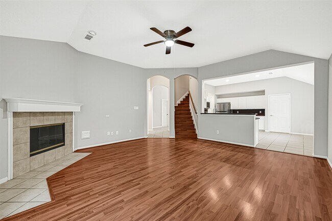 Building Photo - 10323 Emerald Pine Dr