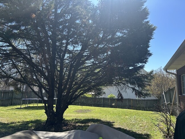 Building Photo - 105 Jamie Cove