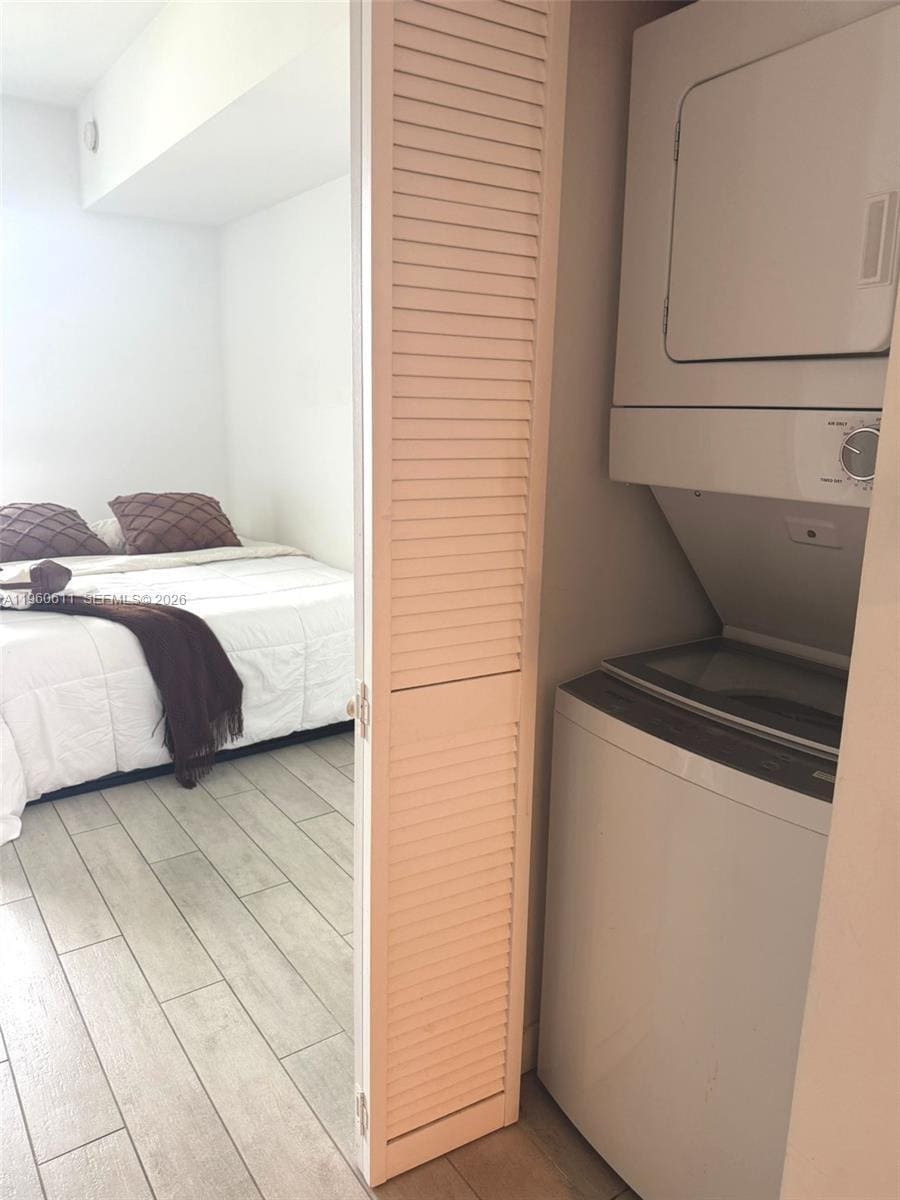 Building Photo - 321 NE 26th St