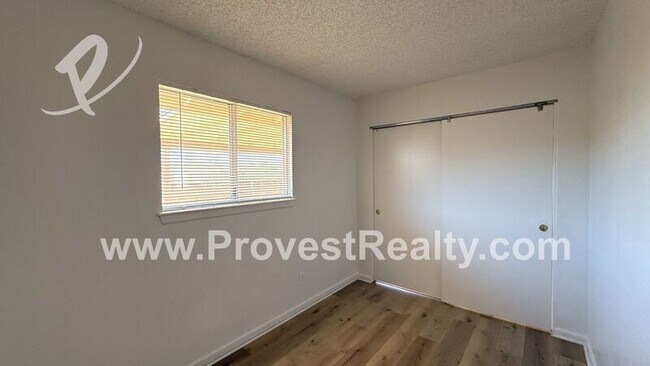 Building Photo - 12780 Redwing Rd
