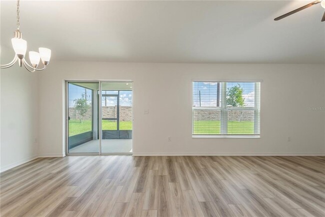 Building Photo - 305 Summer Grv Wy