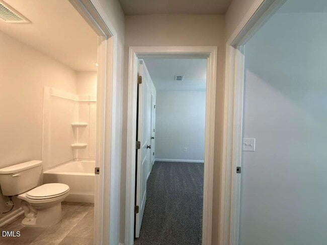 Building Photo - 218 Broomside Ave