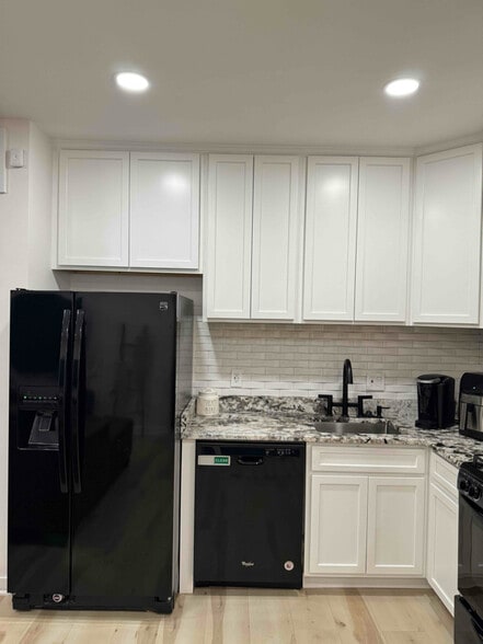 Building Photo - 3707 Grant Pl NE