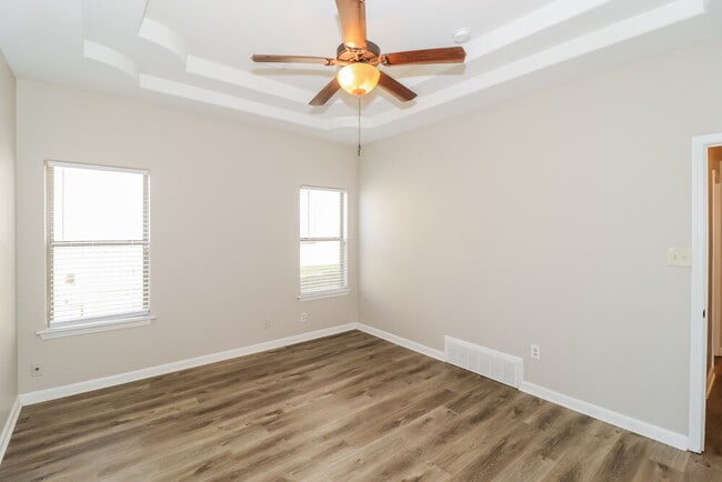 Building Photo - 110 Birch Springs Dr