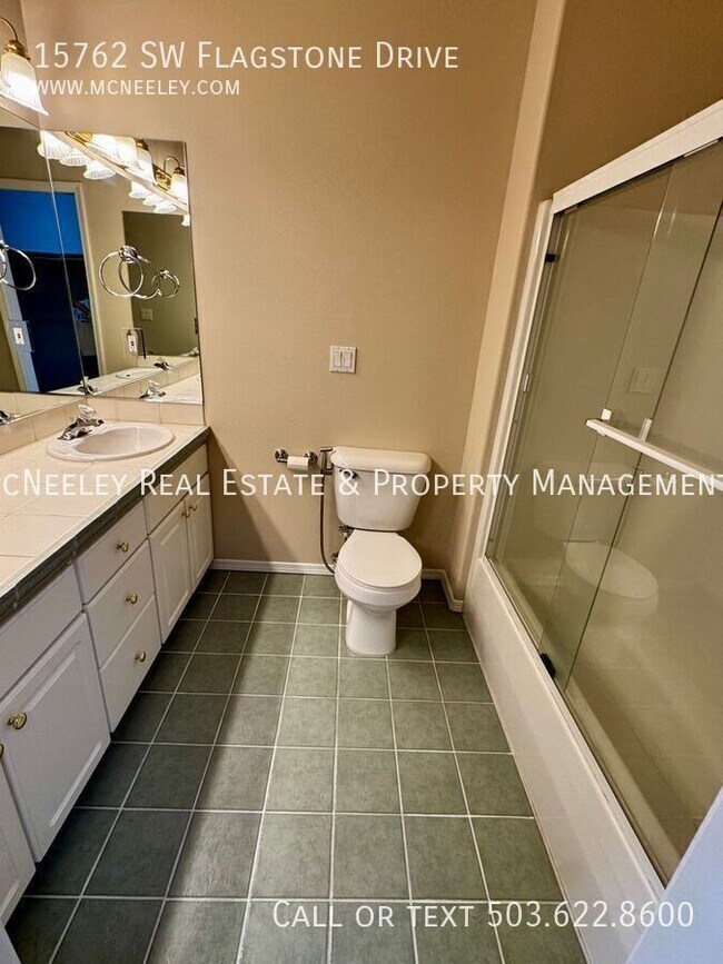 Building Photo - 15762 SW Flagstone Dr