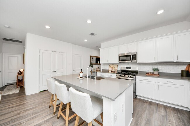 Building Photo - 2302 Dewford Fls Dr