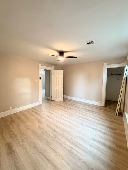 Building Photo - 3104 N Newhall St