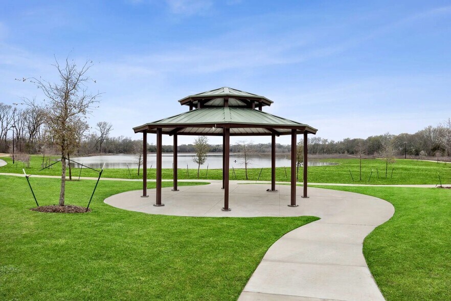Building Photo - 1203 Mahogany Dr