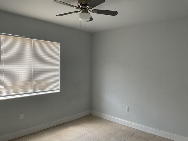 Building Photo - 6510 Emerald Dunes Dr