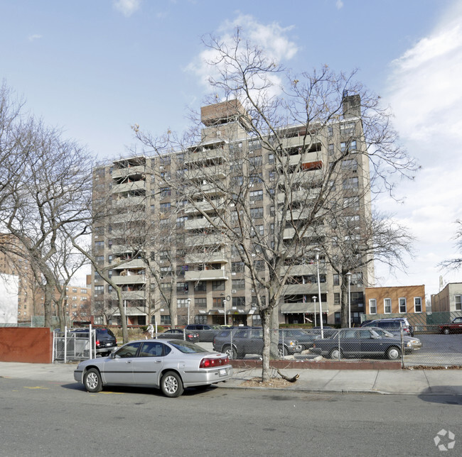 Primary Photo - Stratford Towers