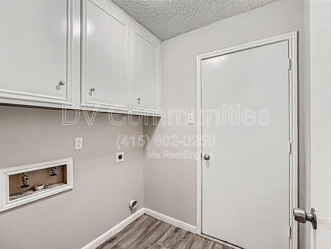 Building Photo - 16310 Cavendish Dr