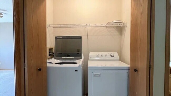 Building Photo - 15563 Garnet Way