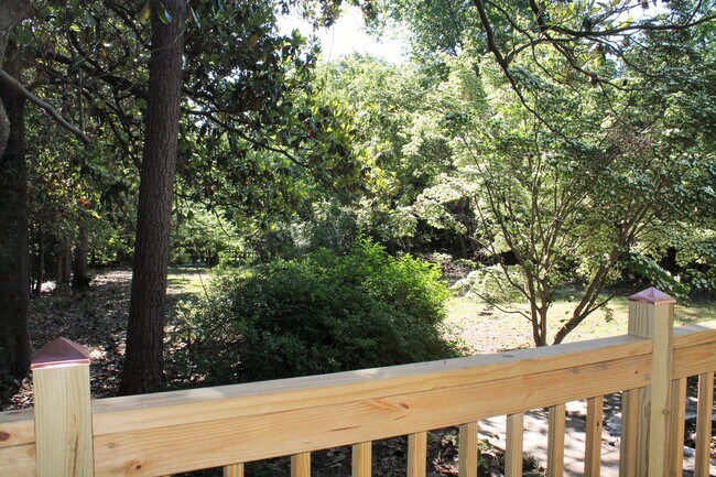 Building Photo - 275 Piney Ln