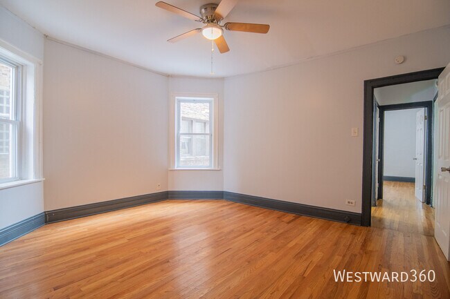 Building Photo - 7640 S Phillips-1
