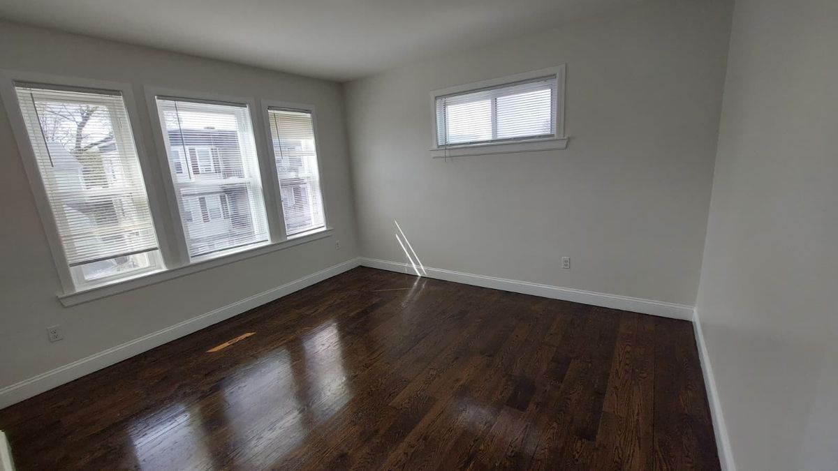 Building Photo - 69 Mora St