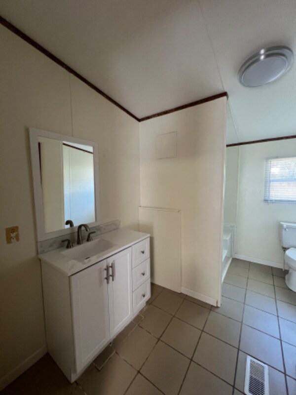 Building Photo - 331 Woodberry Ln