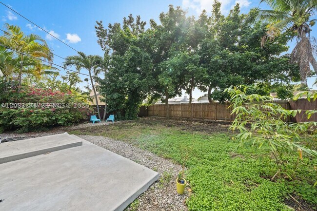 Building Photo - 534 NW 50th St