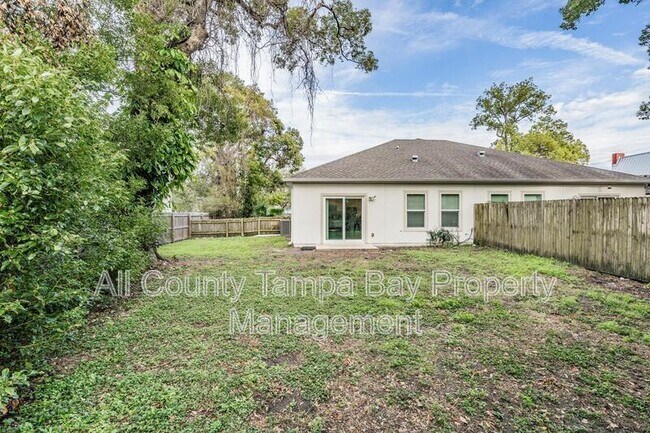 Building Photo - 2604 N Highland Ave