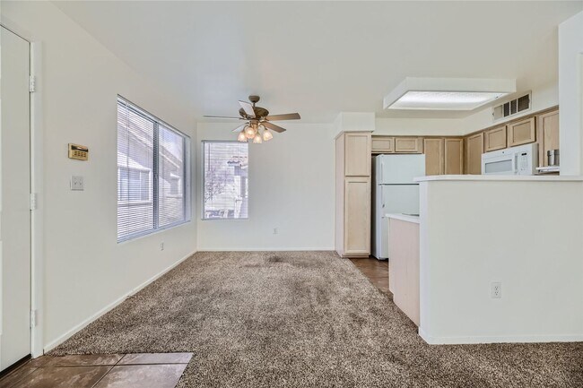 Building Photo - Beautiful Condo in Gated Community - Near Harry Reid Airport