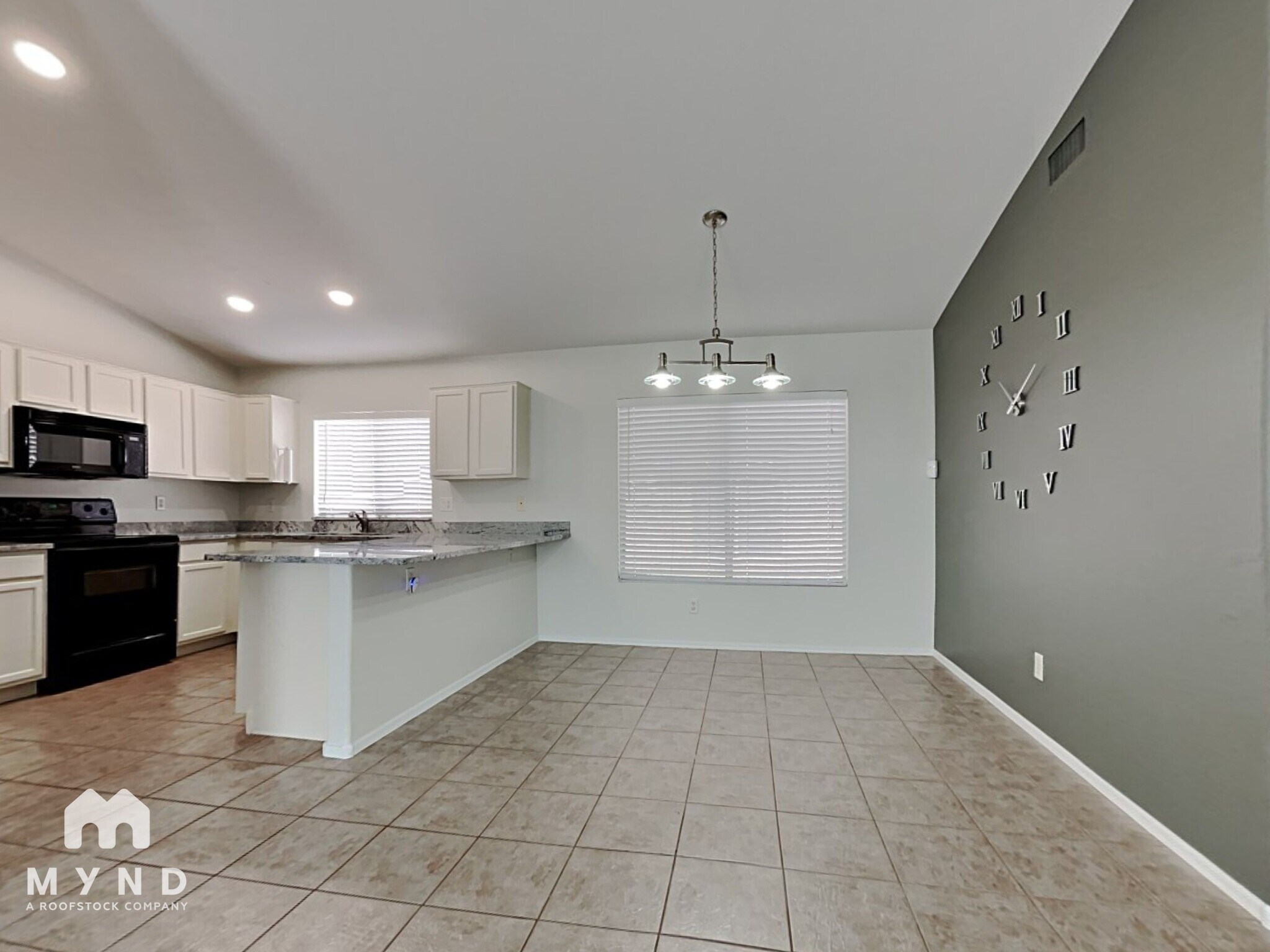 Building Photo - 1314 E Escuda Dr