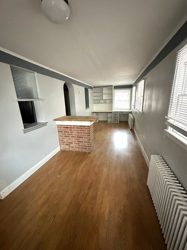 Building Photo - 709 Pennsylvania Ave