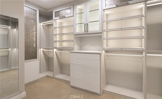 Building Photo - 121 Amber Sky