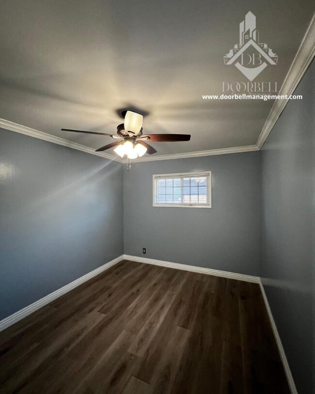 Building Photo - 956 W Harvard Pl