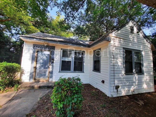 Primary Photo - Gervais Street Home