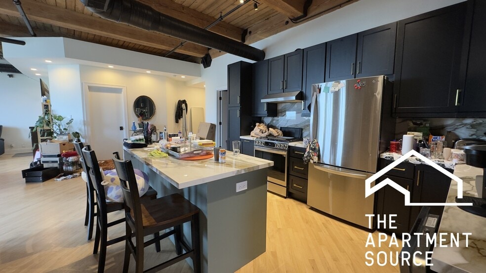 Building Photo - 411 S Sangamon St