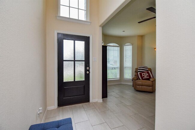 Building Photo - 32903 Silver Mdw Wy