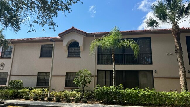 Building Photo - 5187 Europa Dr