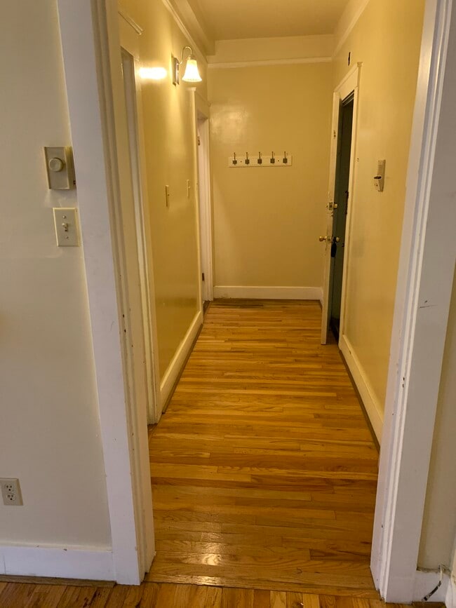 Entry Hall - 1303 Division Ave
