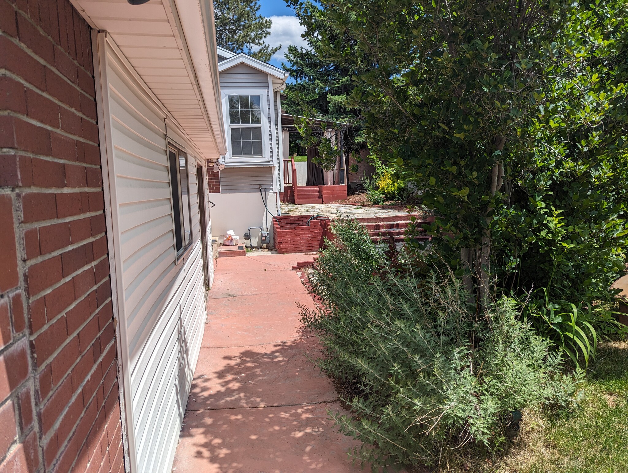 Walkway - 9285 S 765 W