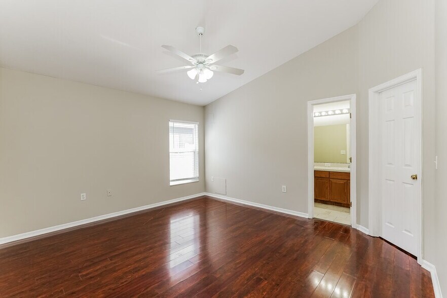 Building Photo - 3807 Lockridge Dr
