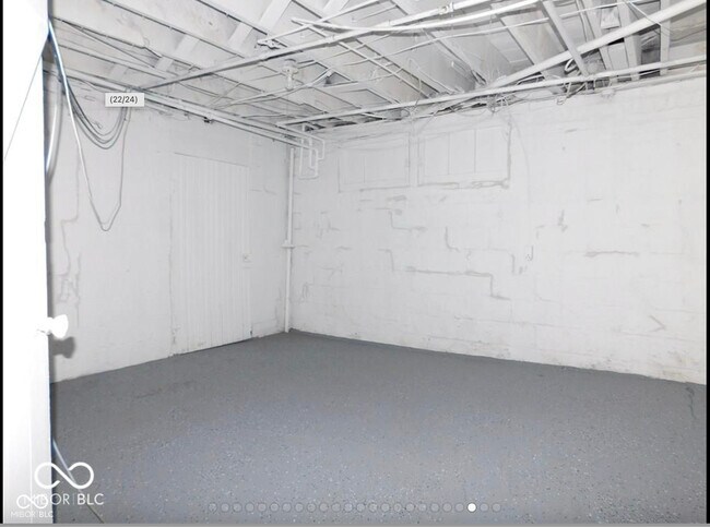 Building Photo - 3158 E Fall Creek Pkwy N Dr