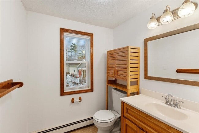 Building Photo - 3 Sandpiper Ln