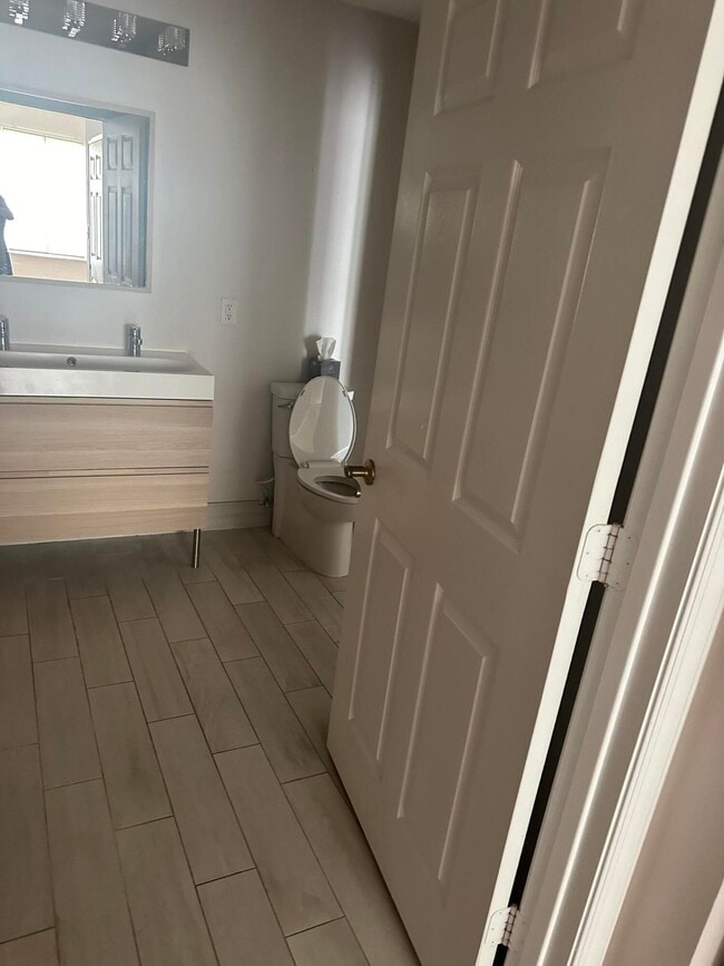 Building Photo - 1200 Town Center Dr