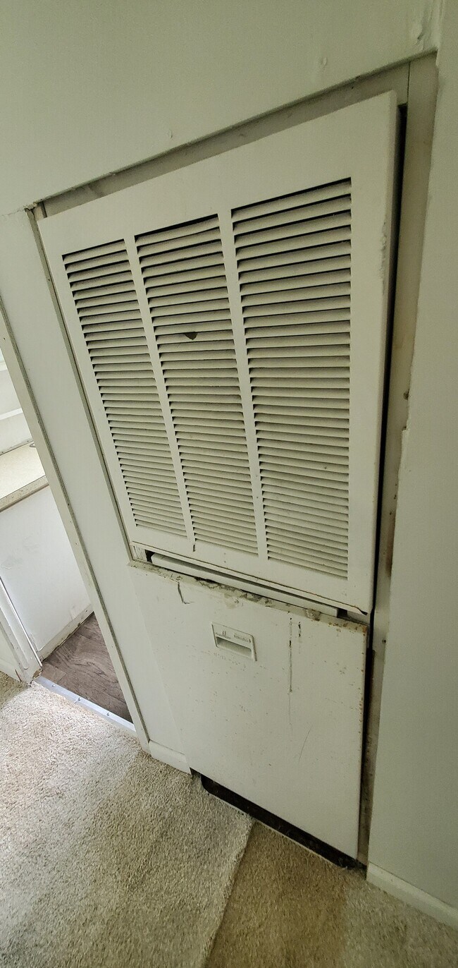 Building Photo - Liberty Church MHC