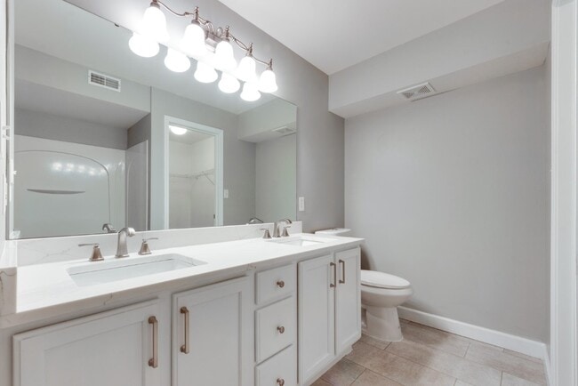 Building Photo - 1125 Arbor Creek Dr