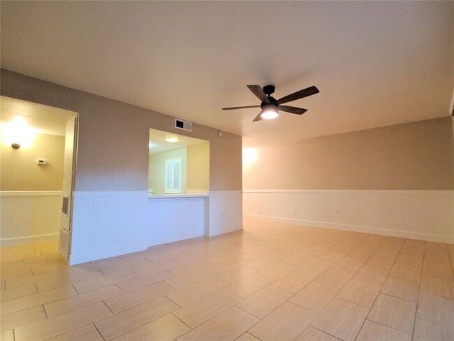 Building Photo - 1105 Ramada Dr