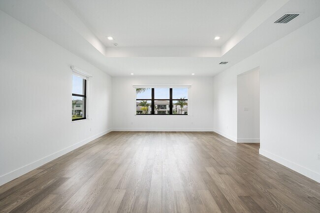 Building Photo - 8561 Crystal Downs Ave