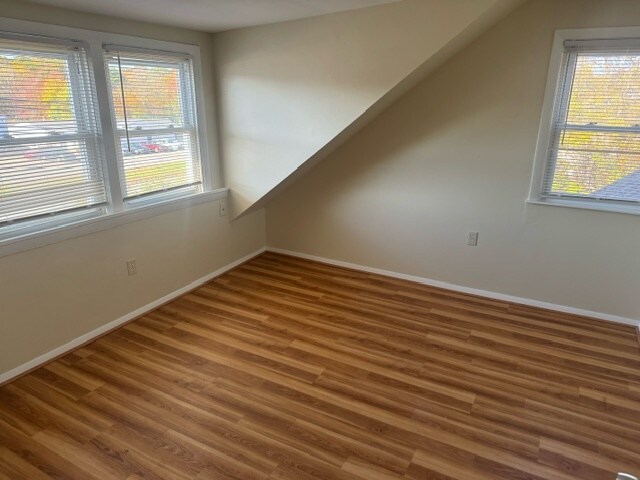 Building Photo - 842 State Rd