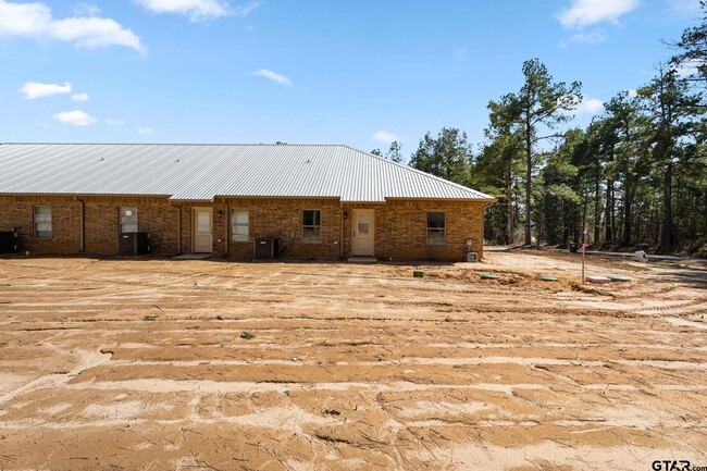 Building Photo - 18754 County Rd 437