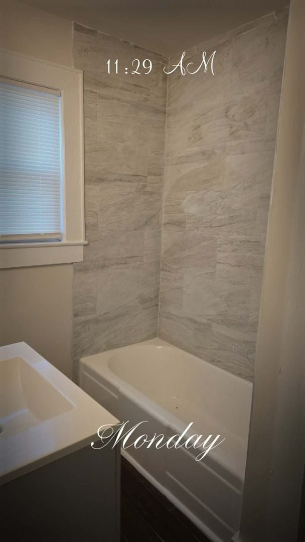 Building Photo - 910 Virginia St