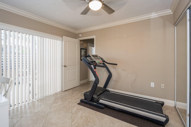 Building Photo - 130 1st Terrace